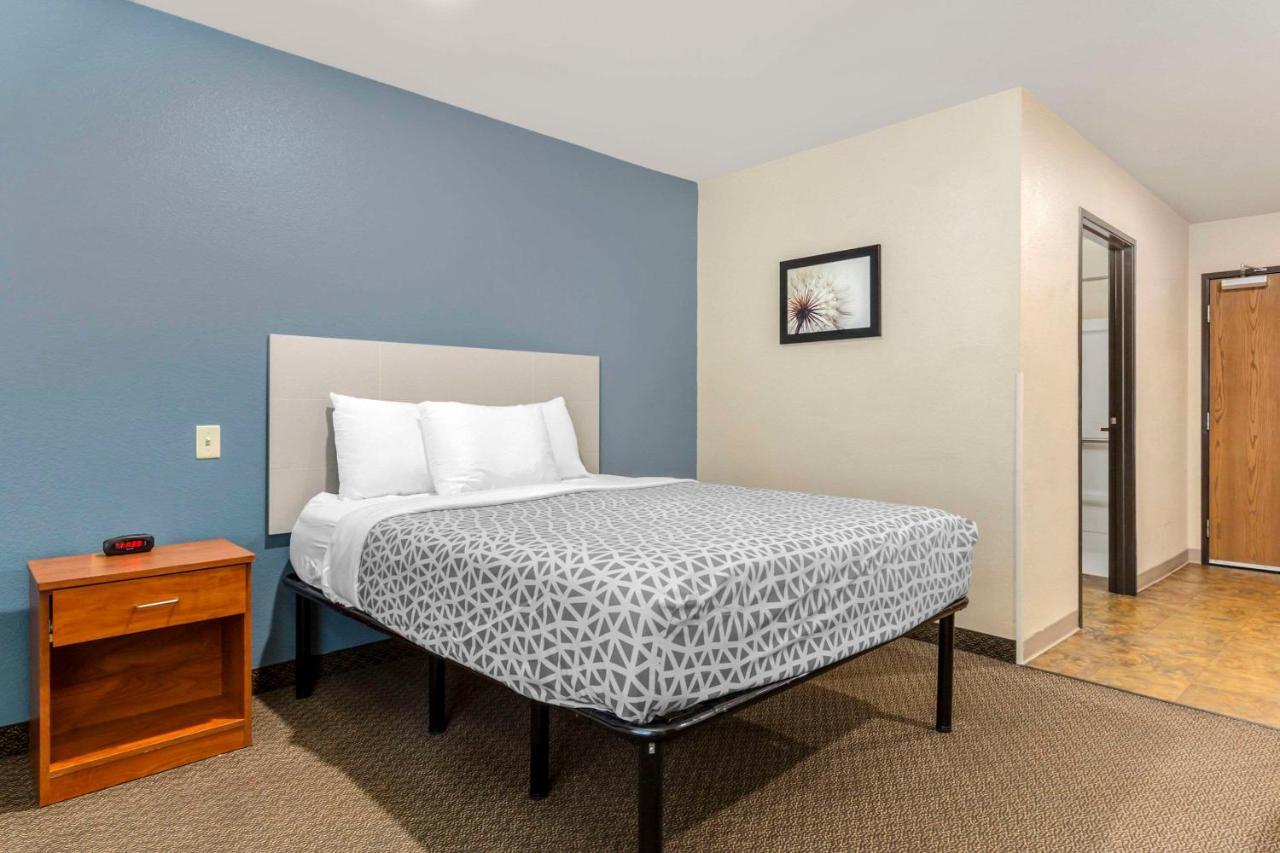 Woodspring Suites Raleigh Garner Edmondson Exterior photo